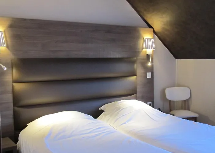 Logis Hotel Deshors-Foujanet