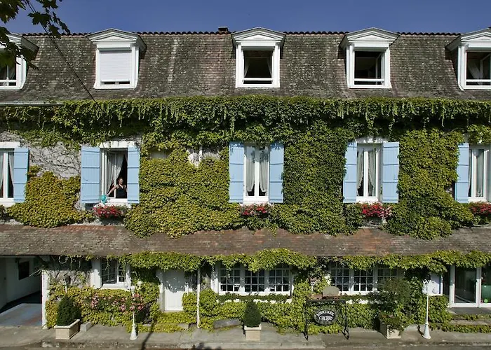 Logis Hotel Hostellerie Saint-Jacques